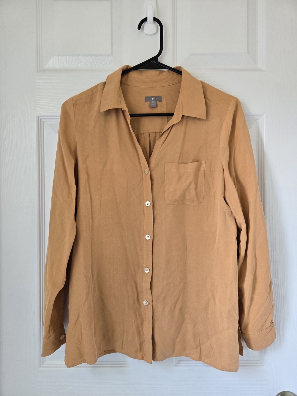 J. Jill Women's Long-Sleeve Button-Down Silk Shirt in Camel Tan Size Xs